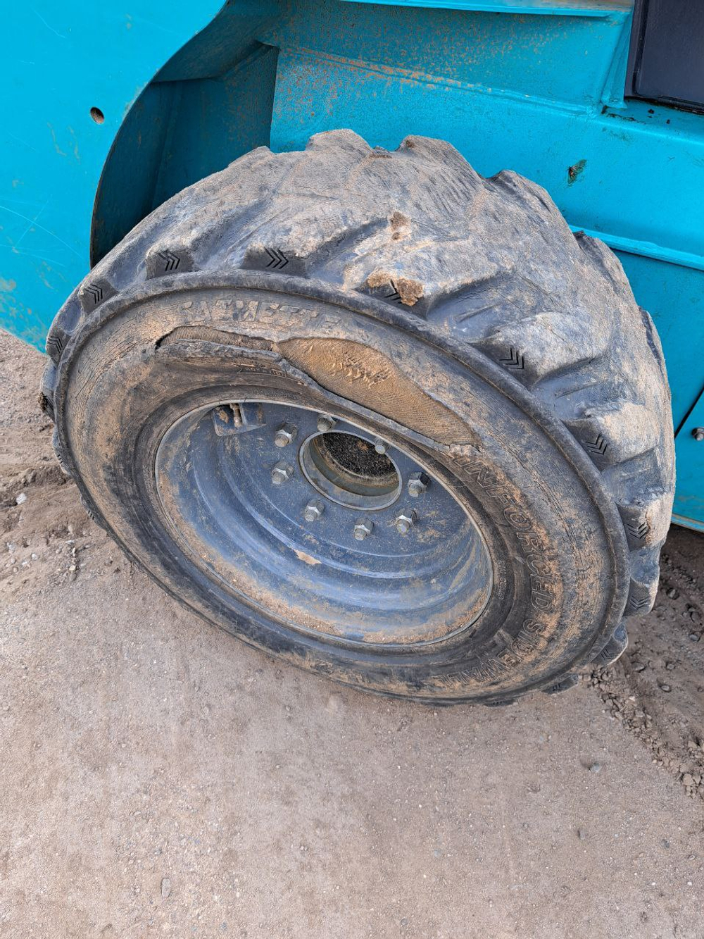 SUNWARD SWL* Мини погрузчик SWL3220 (Дизельный, 3,3 л, 74 л.с., АТ)