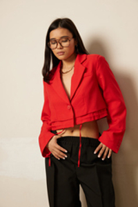 Жакет укороченный с необработанным низом