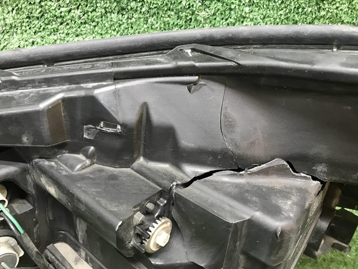 Фара правая Subaru Forester 5 SK (18-21) LED