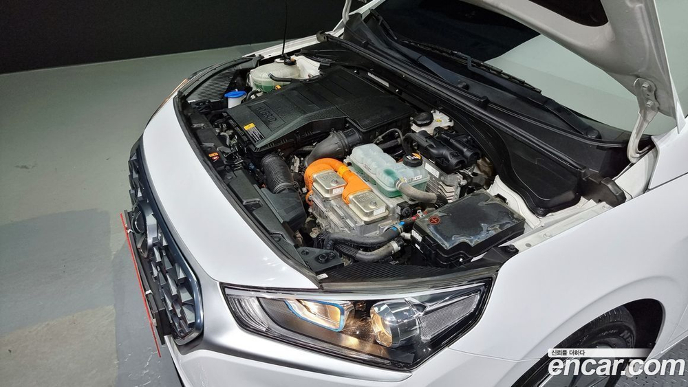 Hyundai The New Ionic Hybrid 1.6 HEV (04.2020)