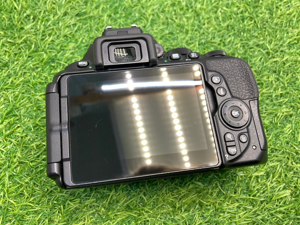 Nikon D5600 kit 18-55mm 3.300 кадров