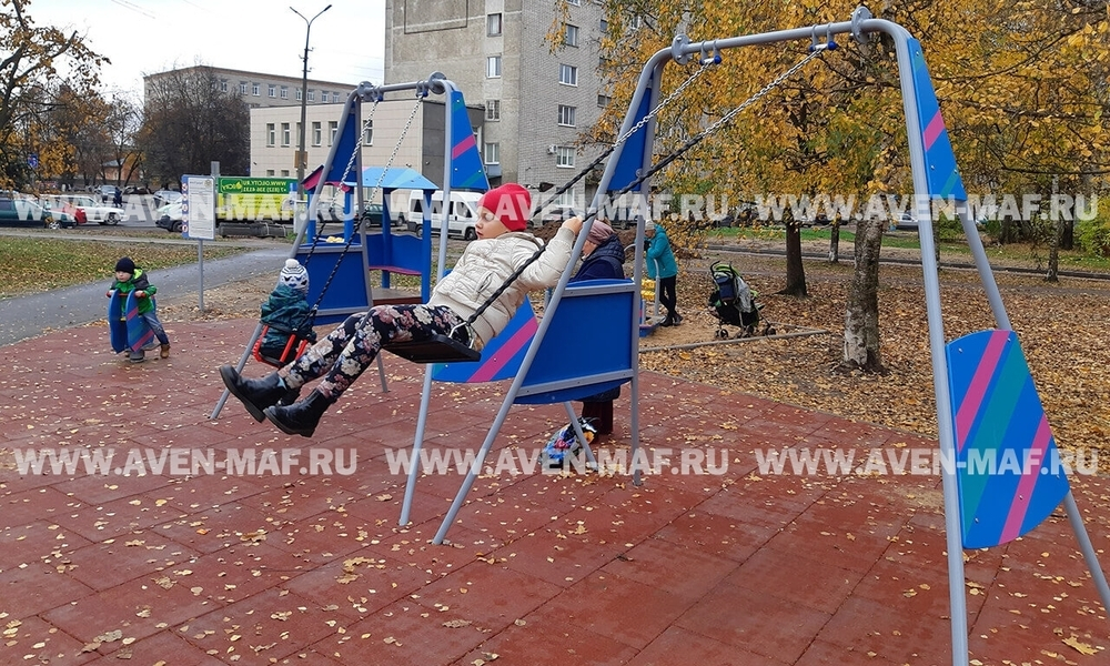 Детские маятниковые качели NEXT с цепным подвесом Тип-2