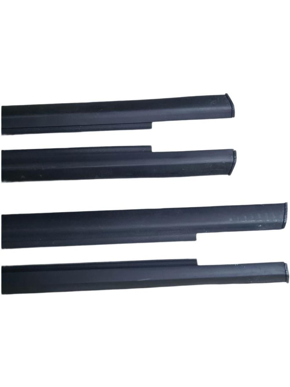 Уплотнители стекла двери на Лачетти Джентра