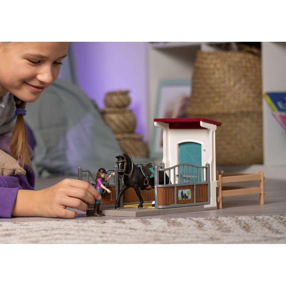 Schleich Horse Club - Бокс для лошадей с Лизой и Штормом 42709