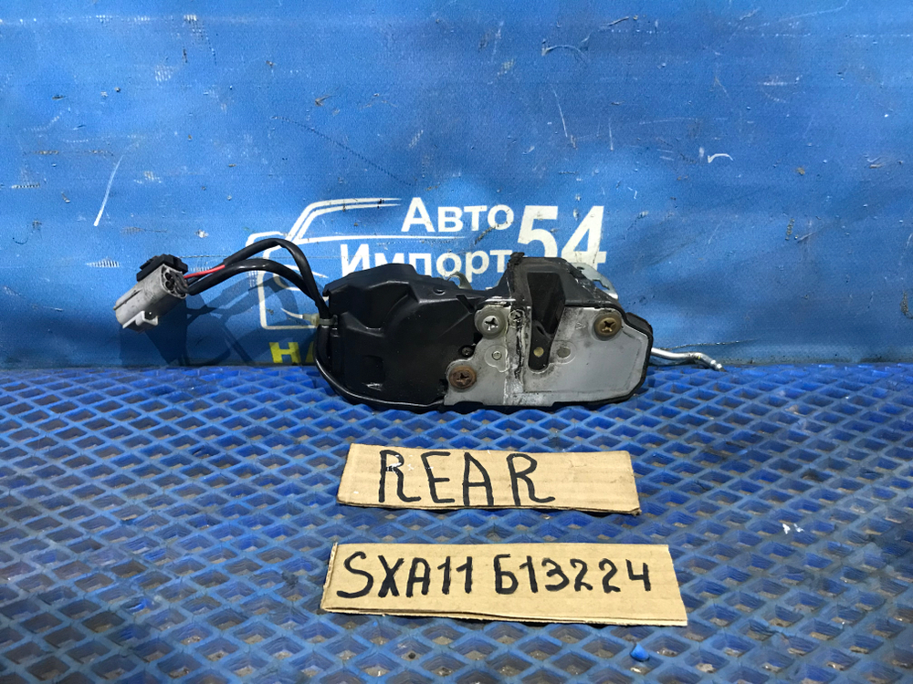 Замок багажника TOYOTA RAV4 1994-1997