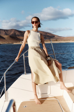 ZARA ПЛАТЬЕ МИДИ, ЭКРЮ/БЕЖЕВЫЙ