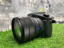Sony DSC-RX10M3