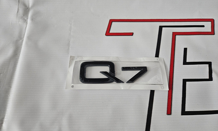 Шильдик Audi Q7