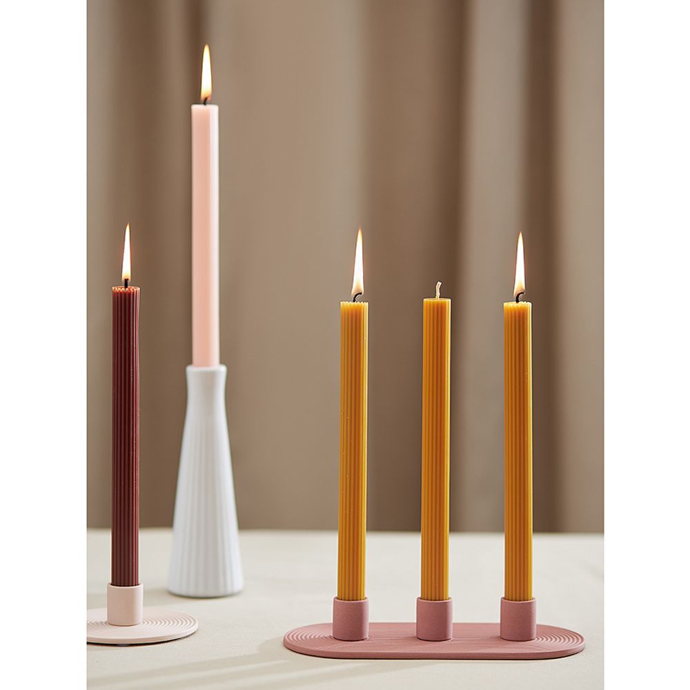 Набор из двух свечей цвета карри из коллекции Edge, 24,5 см