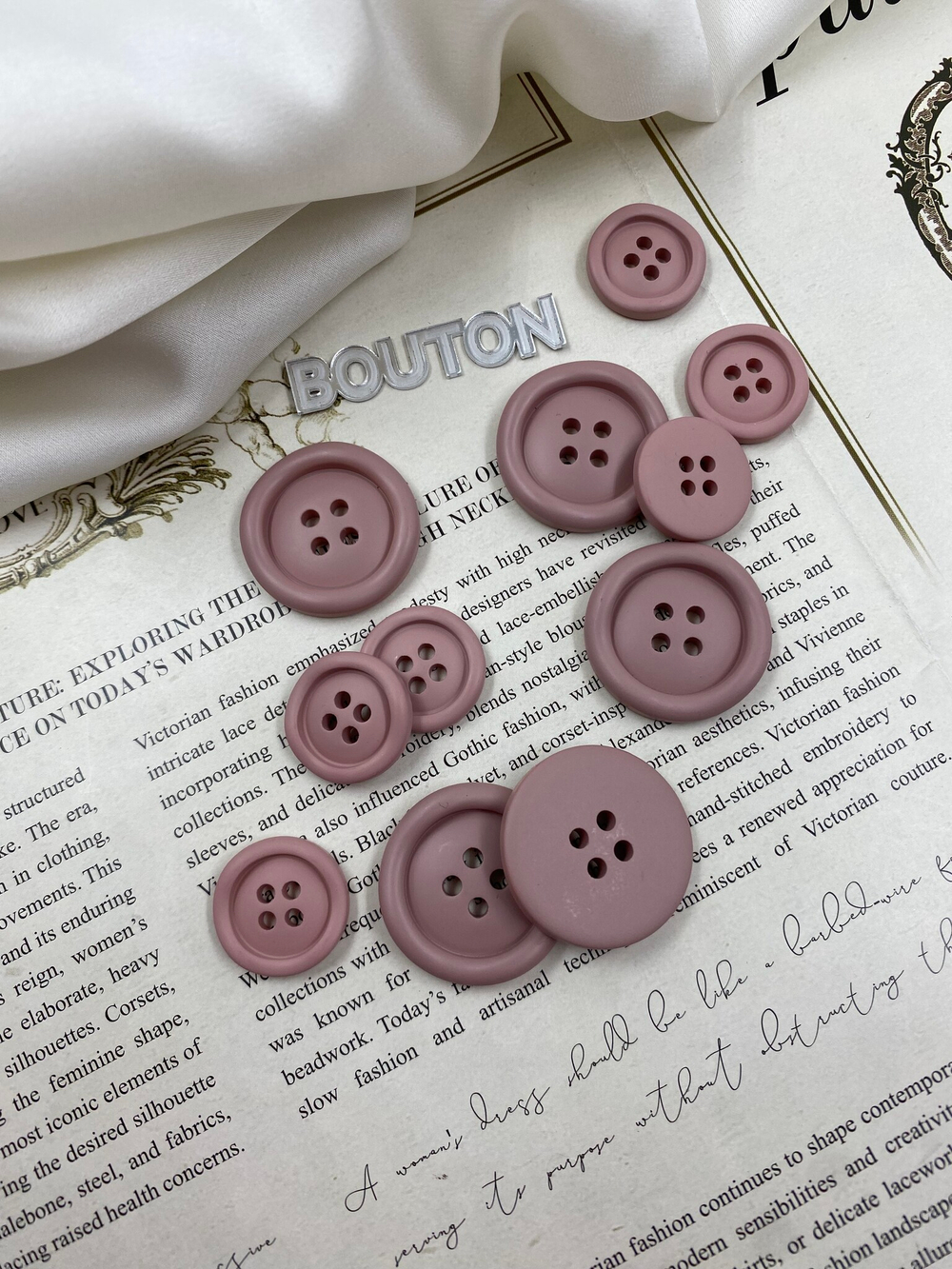 Пуговицы на прокол с объемным ободком пыльно-розовые