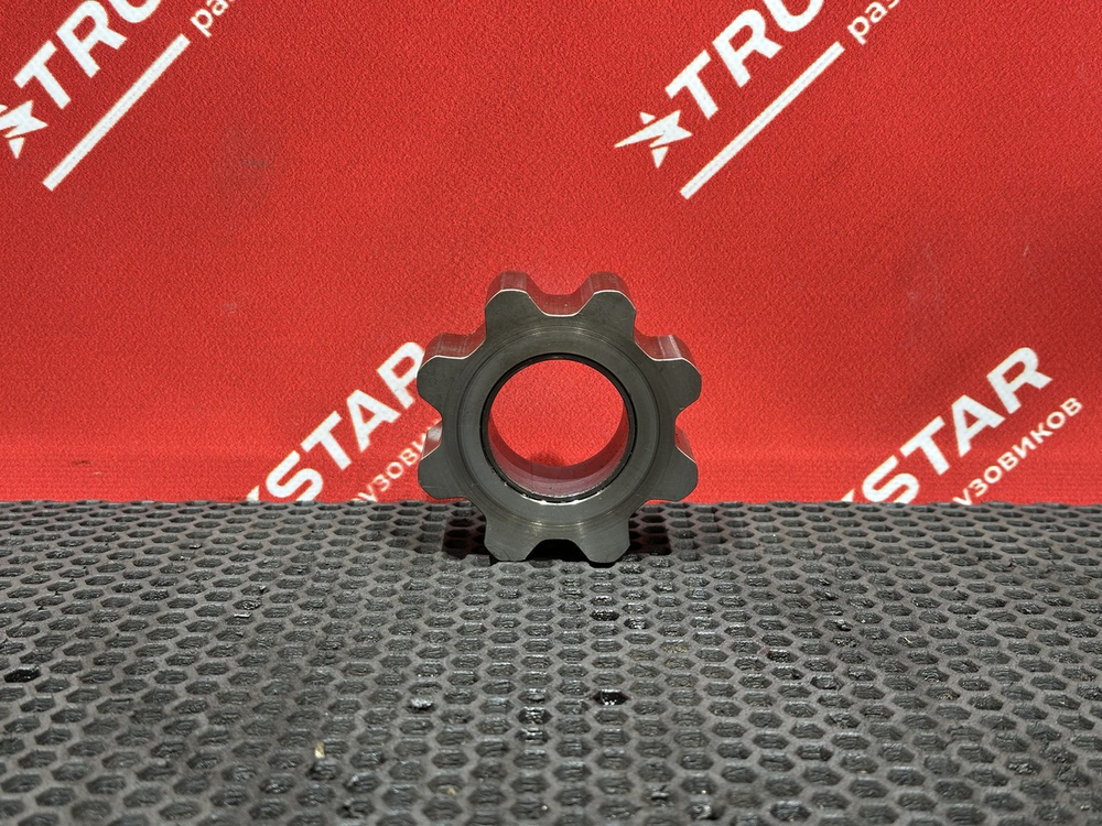 Шестерня привода масляного насоса