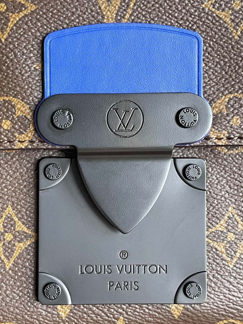 Louis Vuitton S-Lock Messenger