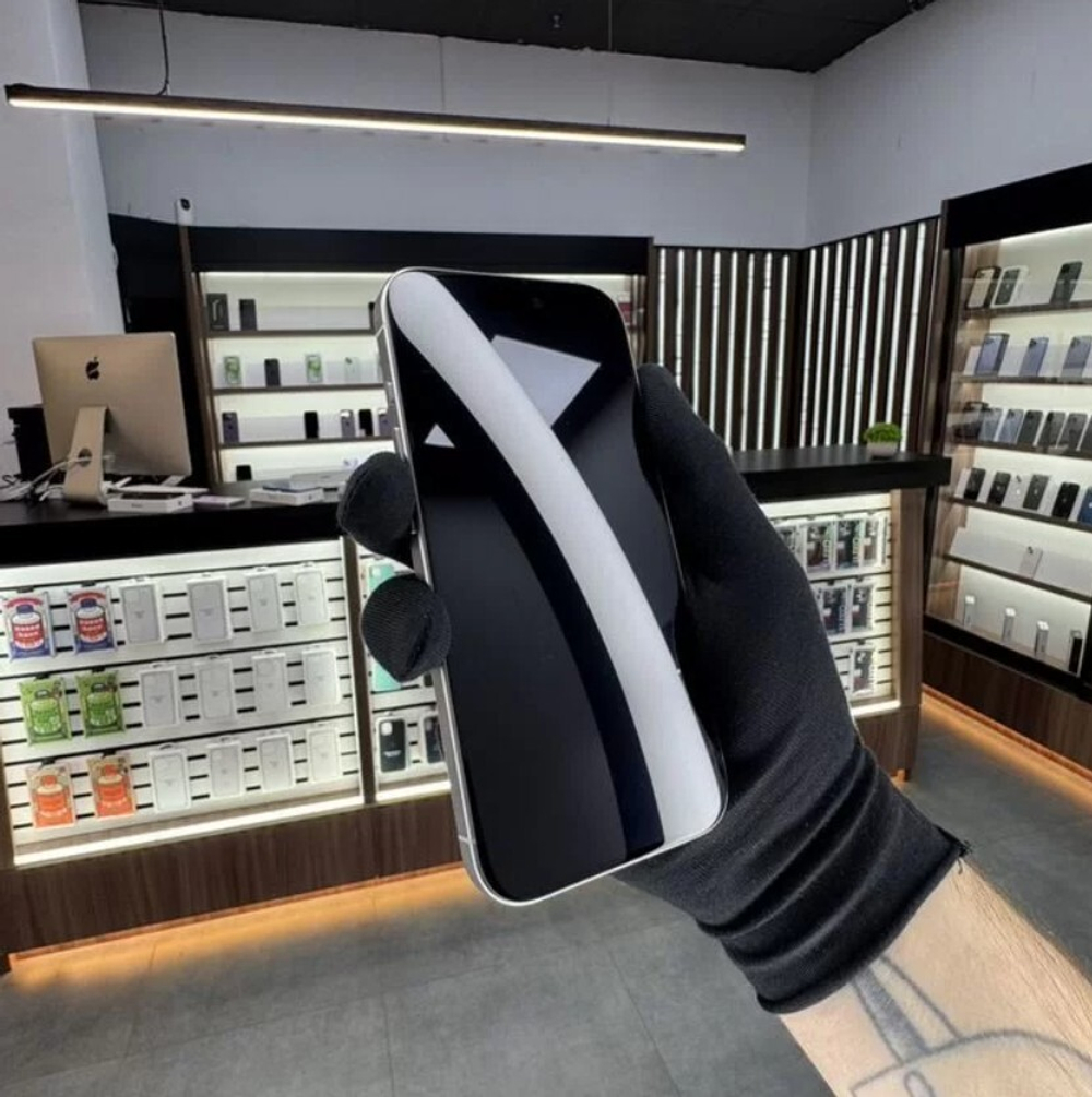 iPhone 15 Pro, 256 ГБ б/у