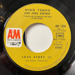 Винтажная виниловая пластинка LP Nino Tempo and April Stevens Love Story (France 1972) 7 дюймов, 45 RPM, Single