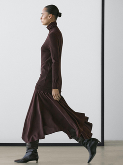 Massimo Dutti Трикотажное платье из смесовой шерсти с контрастной деталью, шоколадный