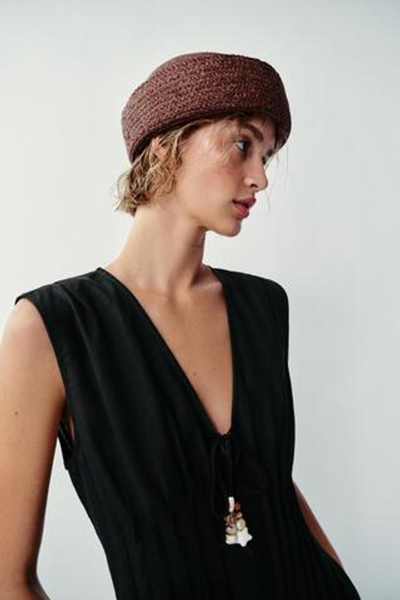 ZARA КЕПКА ИЗ 100% РАФИИ С ОТВОРОТОМ, КОРИЧНЕВЫЙ