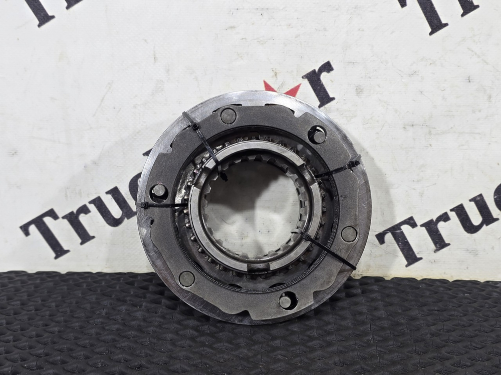 Муфта КПП в сборе  2018г