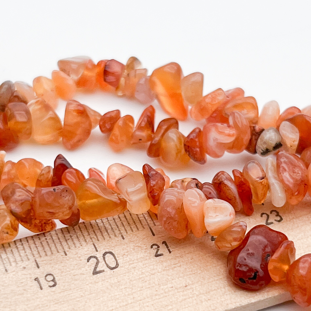 Сердолик бусины, крошка 4-8 мм, цена за нить 38 см