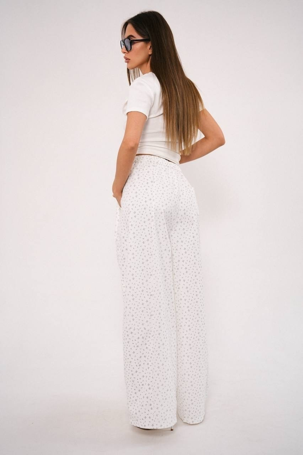 Брюки на резинке из хлопка в мелкий цветочек