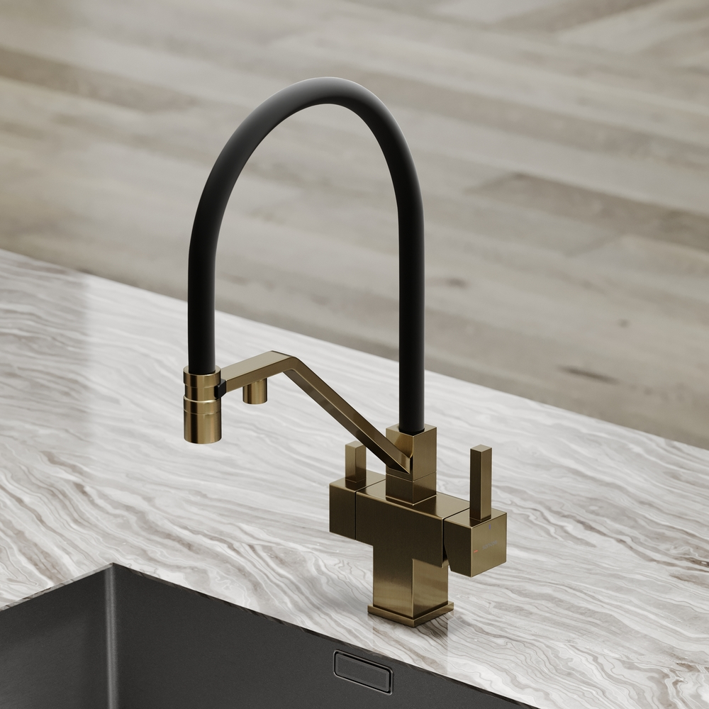 Смеситель для кухни Sancos Loro с гибким изливом, цвет брашированное золото/черный, PVD покрытие, арт. SC4007BG