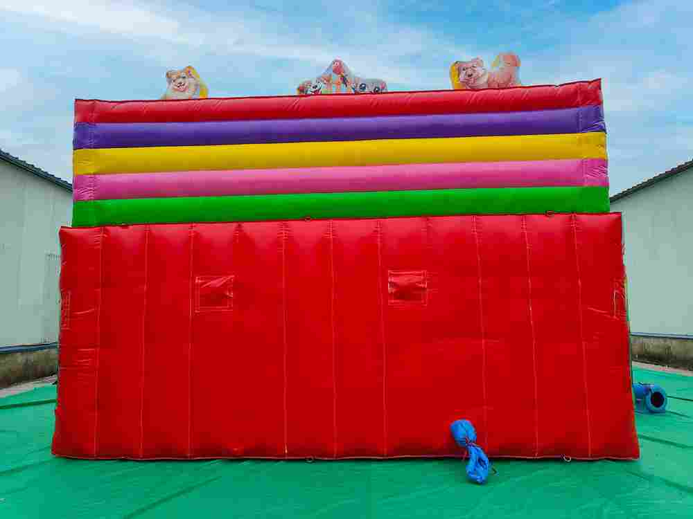 Коммерческий надувной батут «Весёлая компания»,  8*6*5 м.