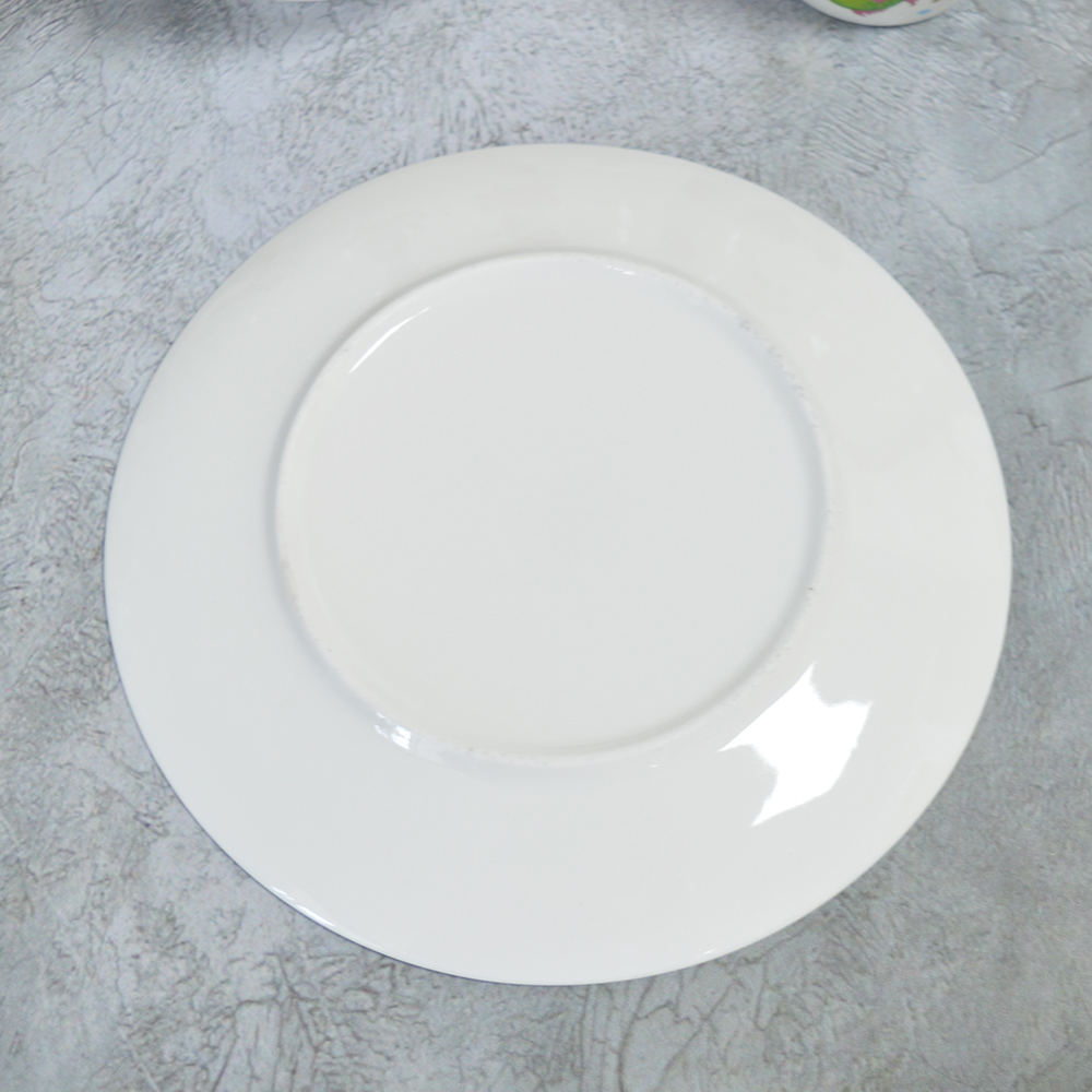 Набор керамической посуды 3 предмета: кружка 8*7см, тарелка плоская 18см, тарелка суповая 11*5.5см.