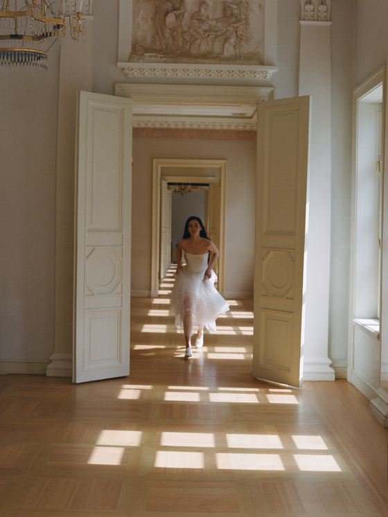 Платье миди из сетки с пайетками