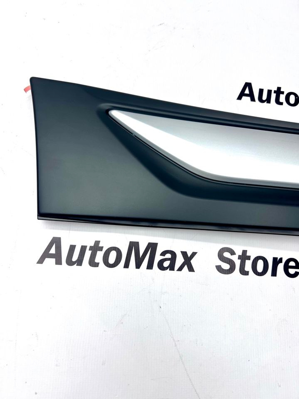 Молдинг двери задней правой на Митсубиси Аутлендер 5757A750. Оригинал.