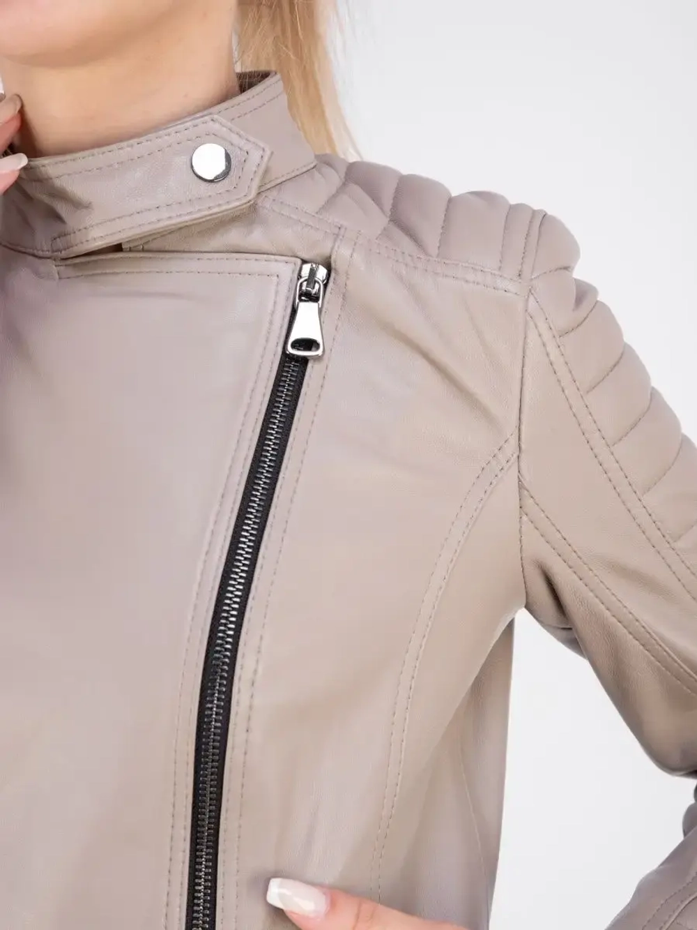 Косуха укороченная демисезонная куртка из натуральной кожи