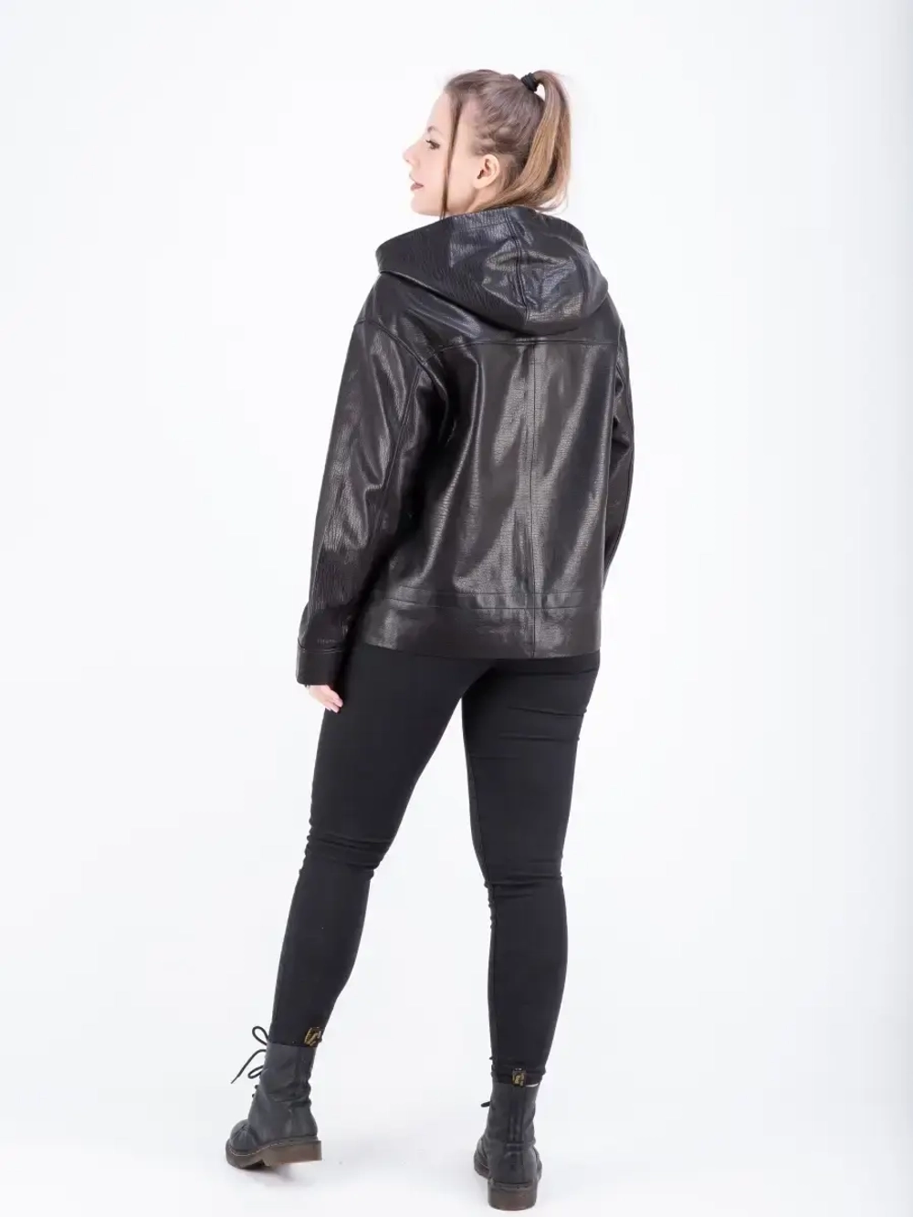Куртка женская  кожаная большие  размеры