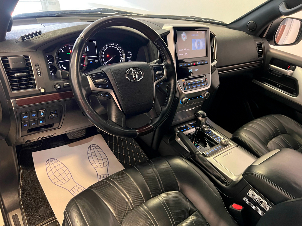 Toyota Land Cruiser, 2019 год