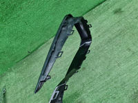 Накладка переднего бампера правая Hongqi HS5 19-нв