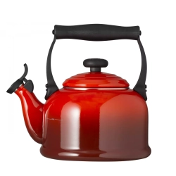 Le Creuset - Чайник традиционный 2,1л Вишня / артикул   92000800060000  / GTIN 024147917373