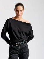 Лонгслив с широким вырезом лодочка