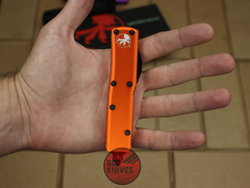 Нож Microtech UTX-85 S/E - оранжевая рукоять, стандартный клинок, черный + запчасти RK-395