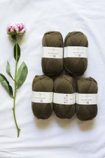 -60% Pure Wool Worsted 5x100g