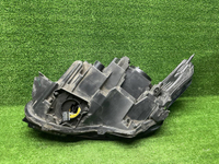 Фара правая Range Rover Vogue 4 L405 12-17 ксенон