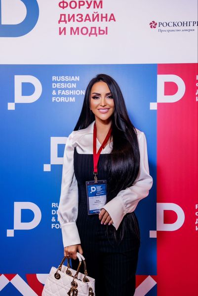 Как председатель Комитета индустрии Моды, посетила Первый Российский форум дизайна и моды.