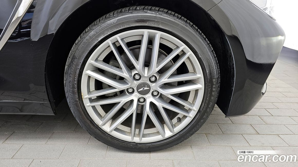 Genesis G70 2.0T (10.2019)