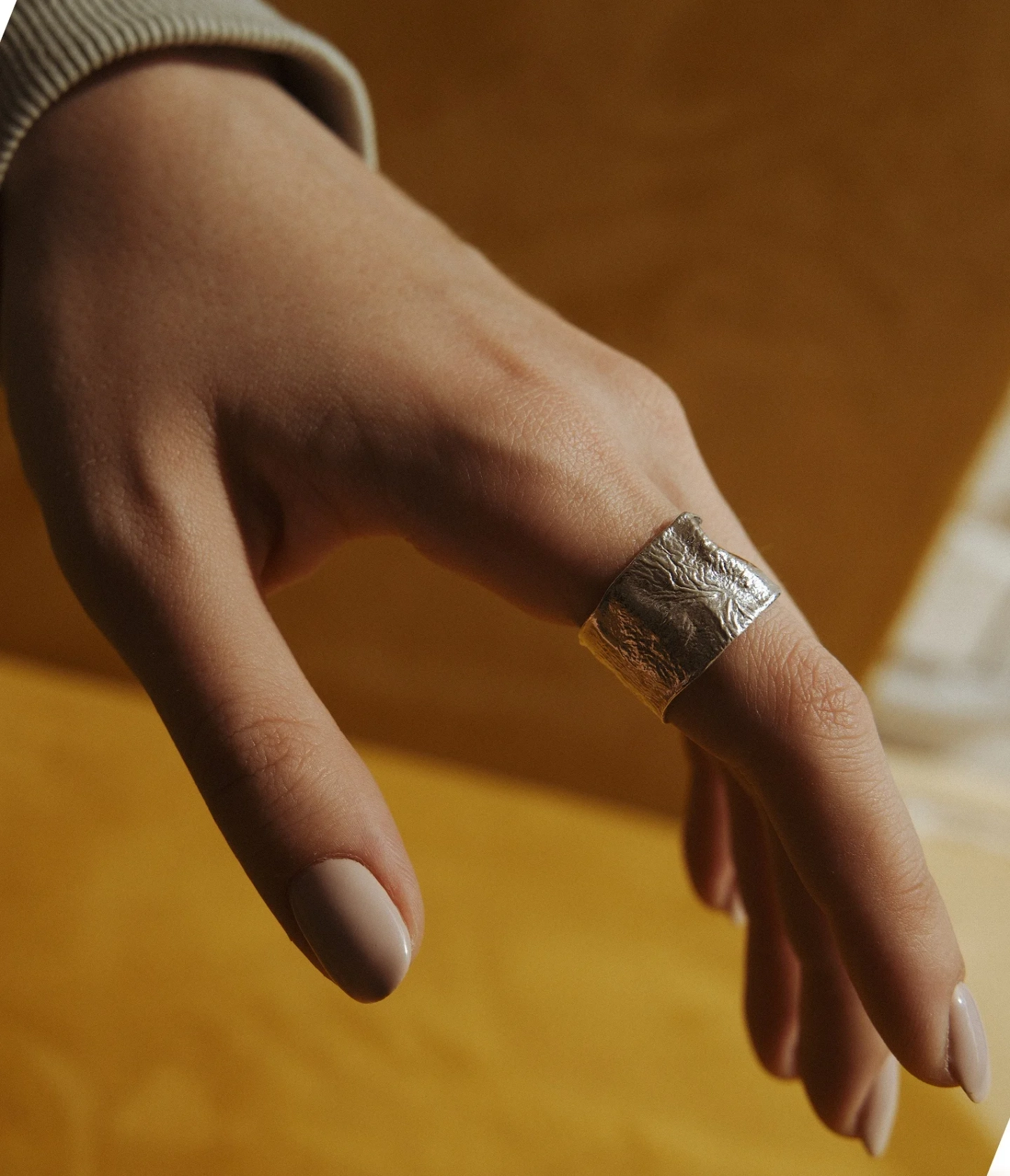 Кольцо Лава