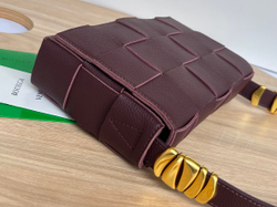 Bottega Veneta Cassette 23 cm