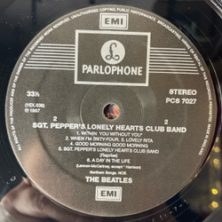Винтажная виниловая пластинка LP The Beatles Sgt. Pepper's Lonely Hearts Club Band (Англия 1995)