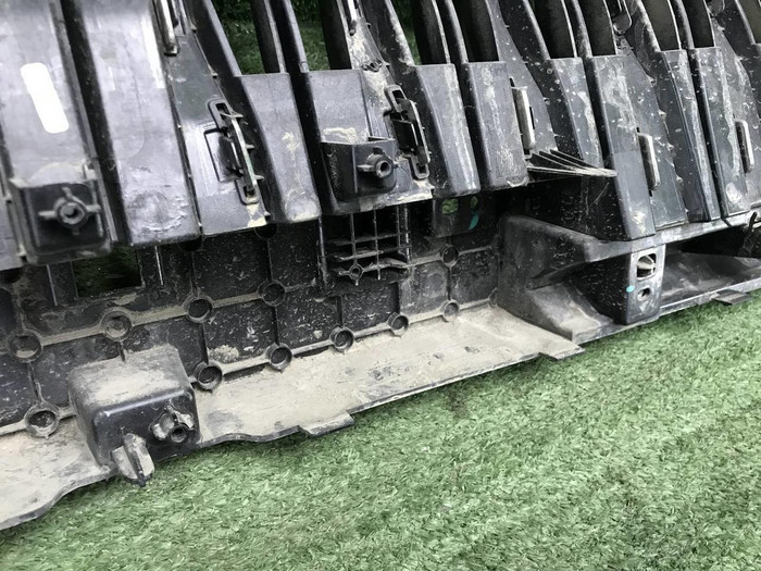 Решетка радиатора Geely Okavango (2023-н.в.)