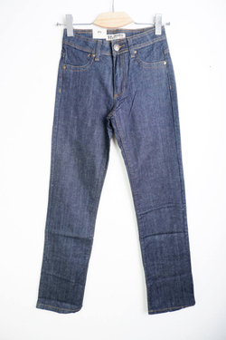 Джинсы F5 стильные, маркировка 26/34, визуально на 42/44 размер, новые