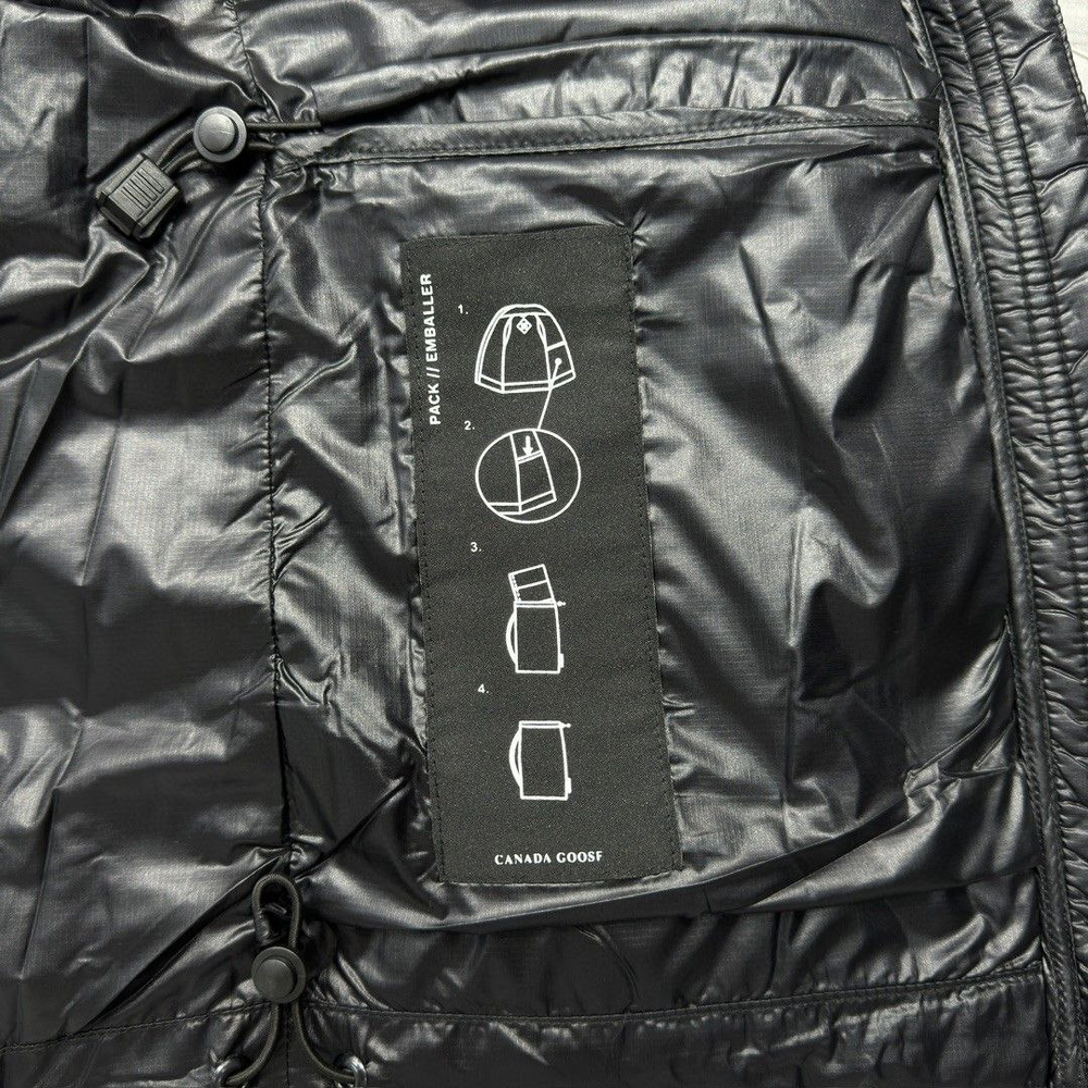 Жилет Canada Goose