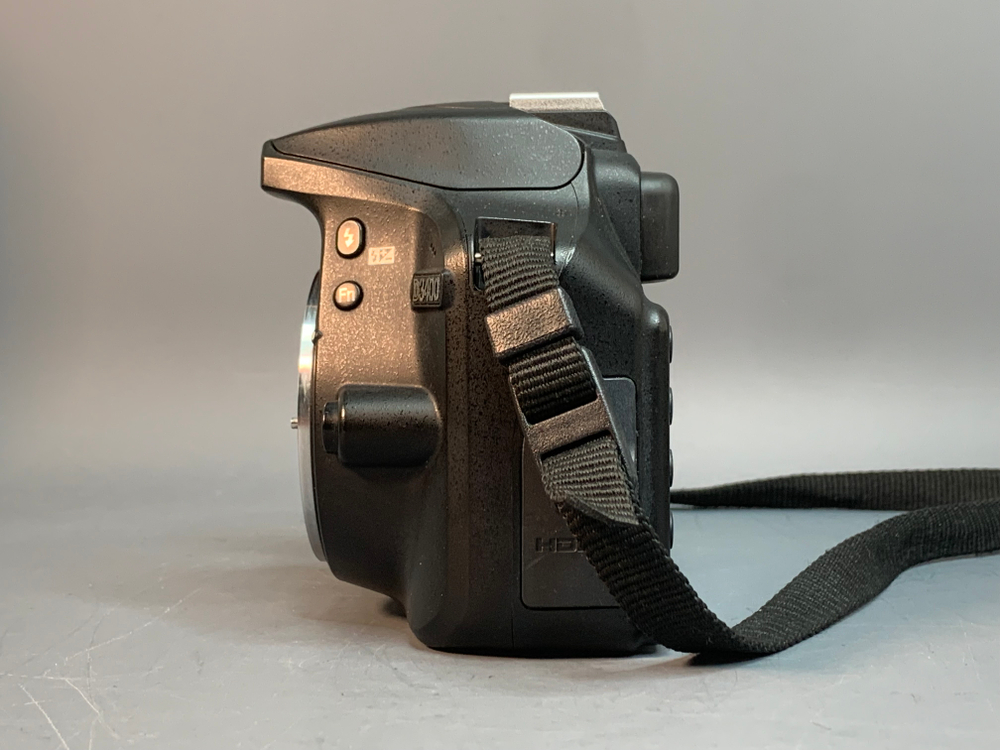 Nikon D3400 Kit AF-P DX 18-55mm G VR 9.500 кадров