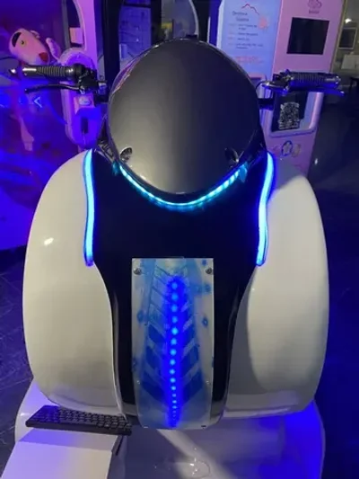 Аттракцион виртуальной реальности Мотогонка