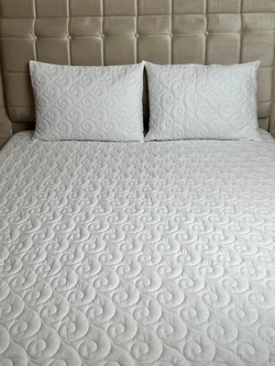 Наматрасник INVA защитный стеганный с бортиком 90 х 200 см / белый