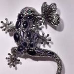 Брошь-кулон "Ящерица с бабочкой"