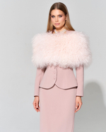 Приталенный жакет из итальянского крепа с меховой отделкой